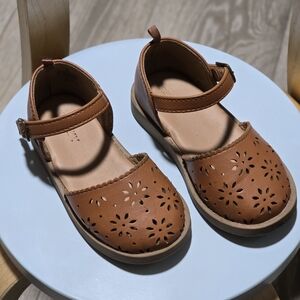 Old Navy Toddler Sandals with Floral Cutouts - 2 Pair Bundle - Brown & Pink